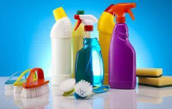 Hur man säkert lagrar kemiska produkter i vardagen?